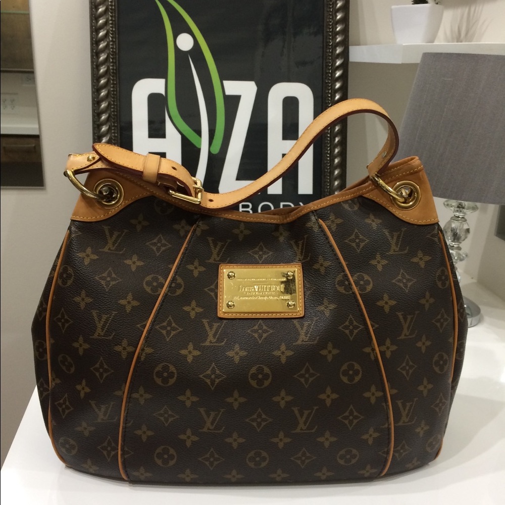 Louis Vuitton Galliera PM